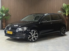 Volkswagen Golf - 1.2 TSI Trendline