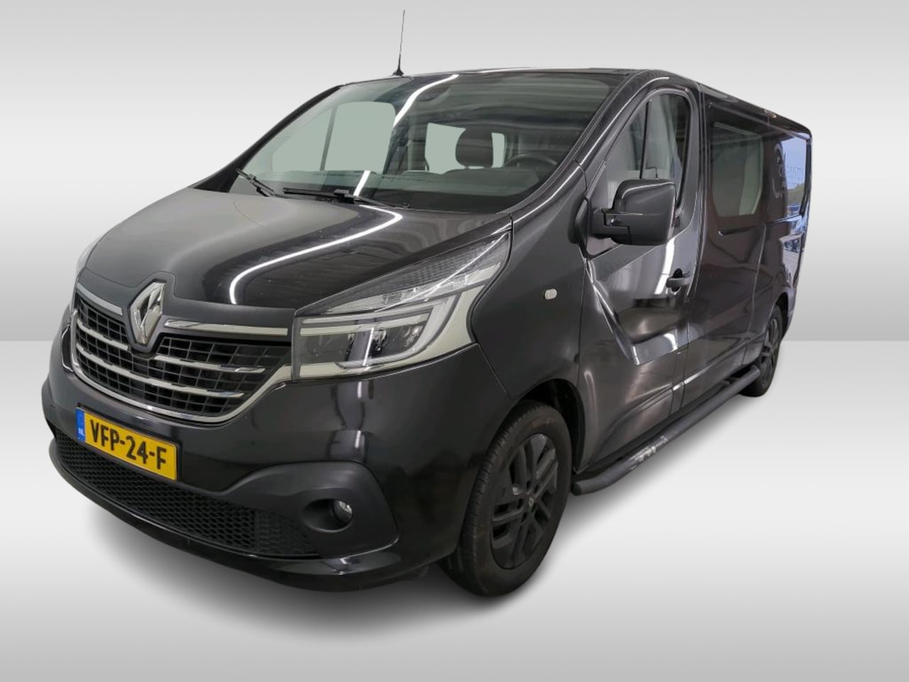 Renault Trafic - 2.0 dCi 170pk L2 H1 DC Luxe Leer - AutoWereld.nl
