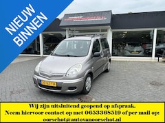 Toyota Yaris Verso - 1.5 VVT-i Sol