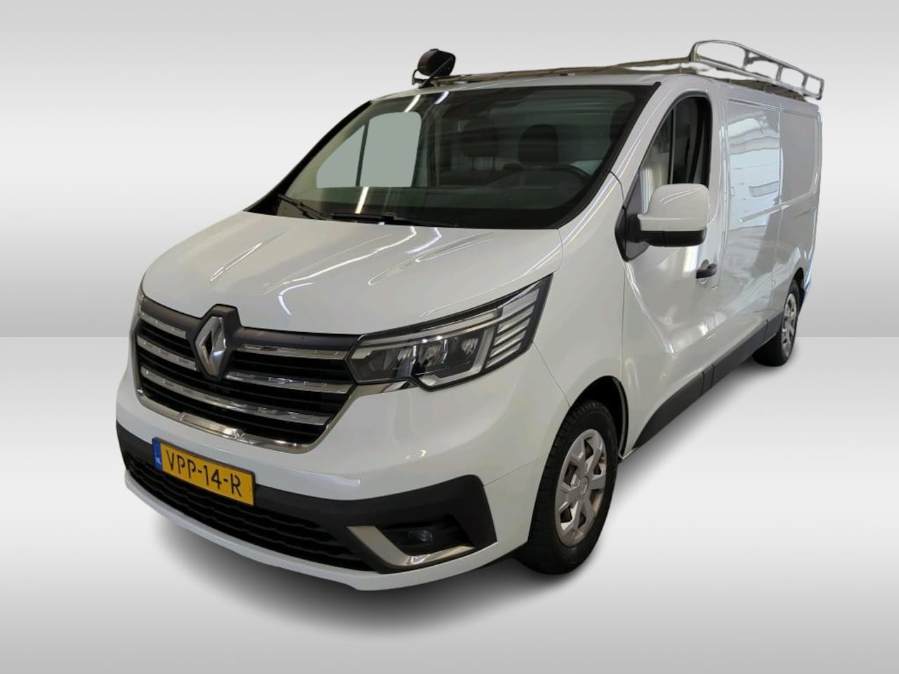 Renault Trafic - 2.0 dCi 130pk L2 H1 Work Edition - AutoWereld.nl