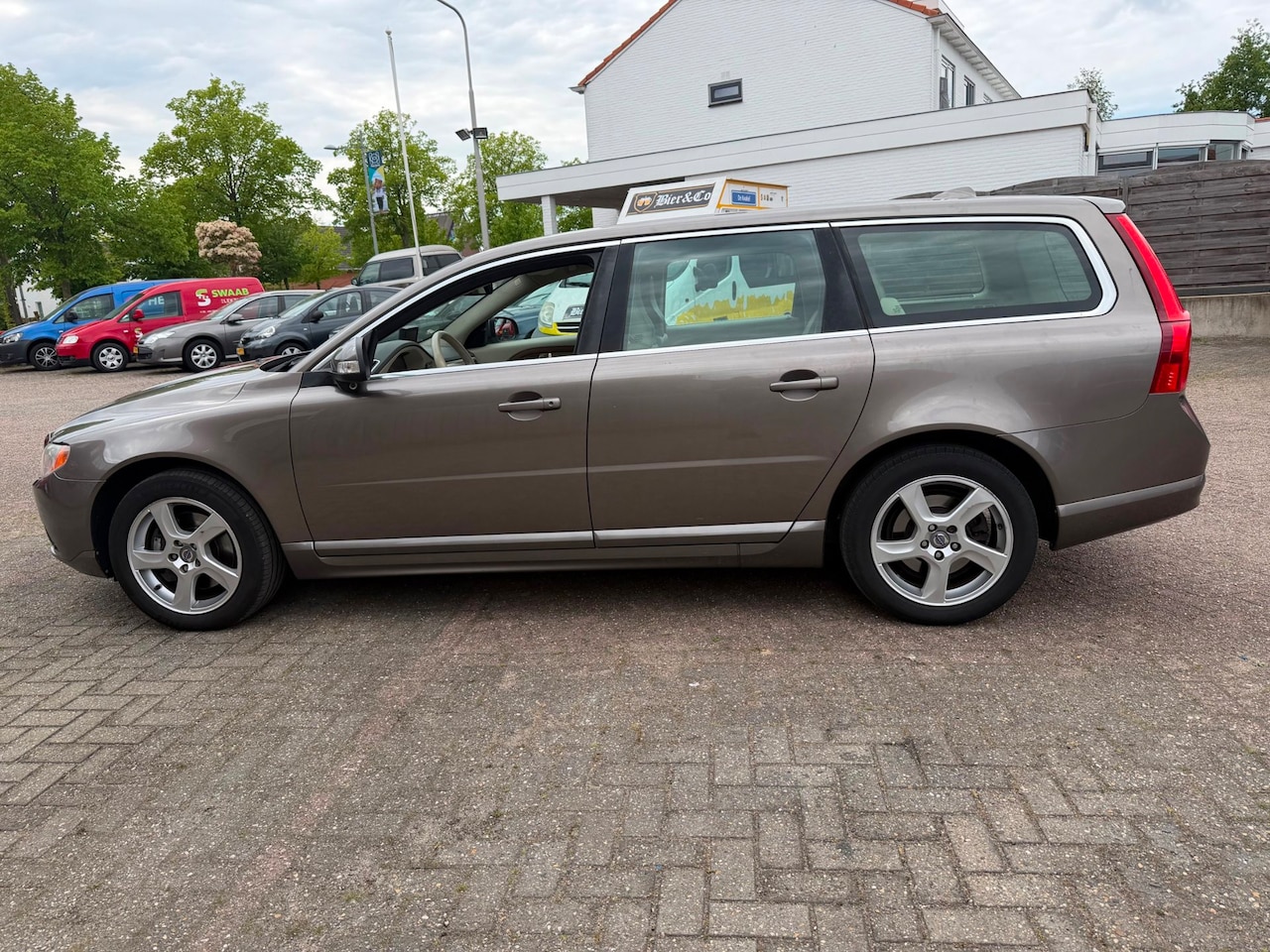 Volvo V70 - 2.4 D 2.4D,5-CYL.120kw/163pk,Summum,2009 - AutoWereld.nl