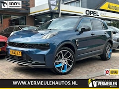 Lynk & Co 01 - 1.5 261PK Plug-in Hybrid Automaat + 20''/ Navi/ Clima/ Ad.Cruise/ Panorama/ Camera/ Full-L