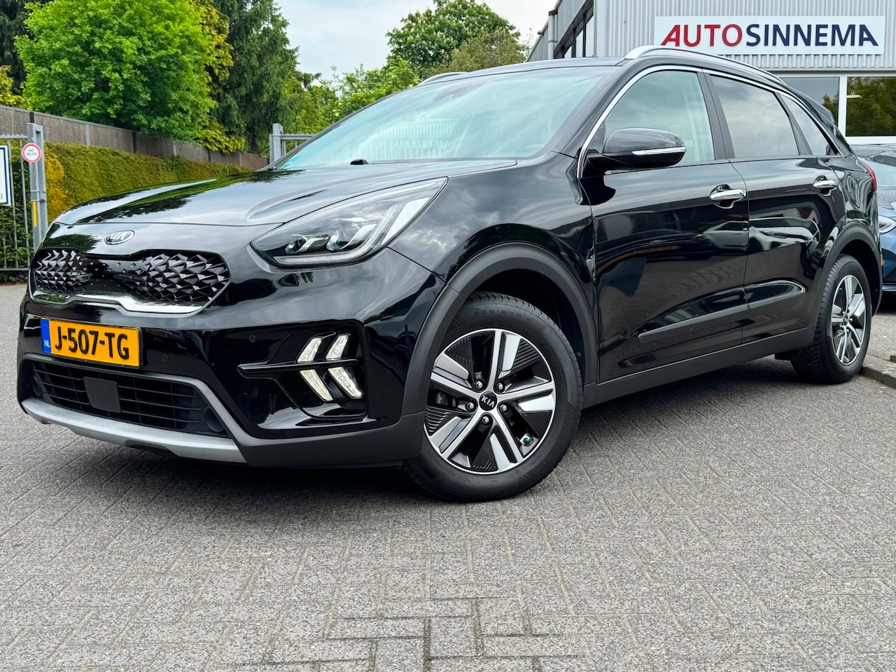 Kia Niro - 1.6 GDi Hybrid DynamicPlusLine | All Season | Stoelverwarming | Stuurverwarming | Climate - AutoWereld.nl