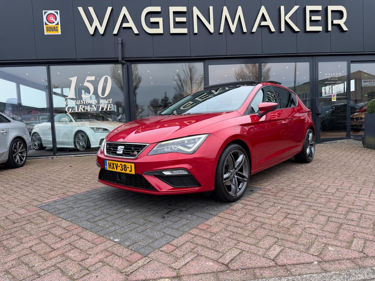 SEAT Leon - 1.5 TSI FR Ultimate Edition Black AUT|ACC|Pano|LED - AutoWereld.nl