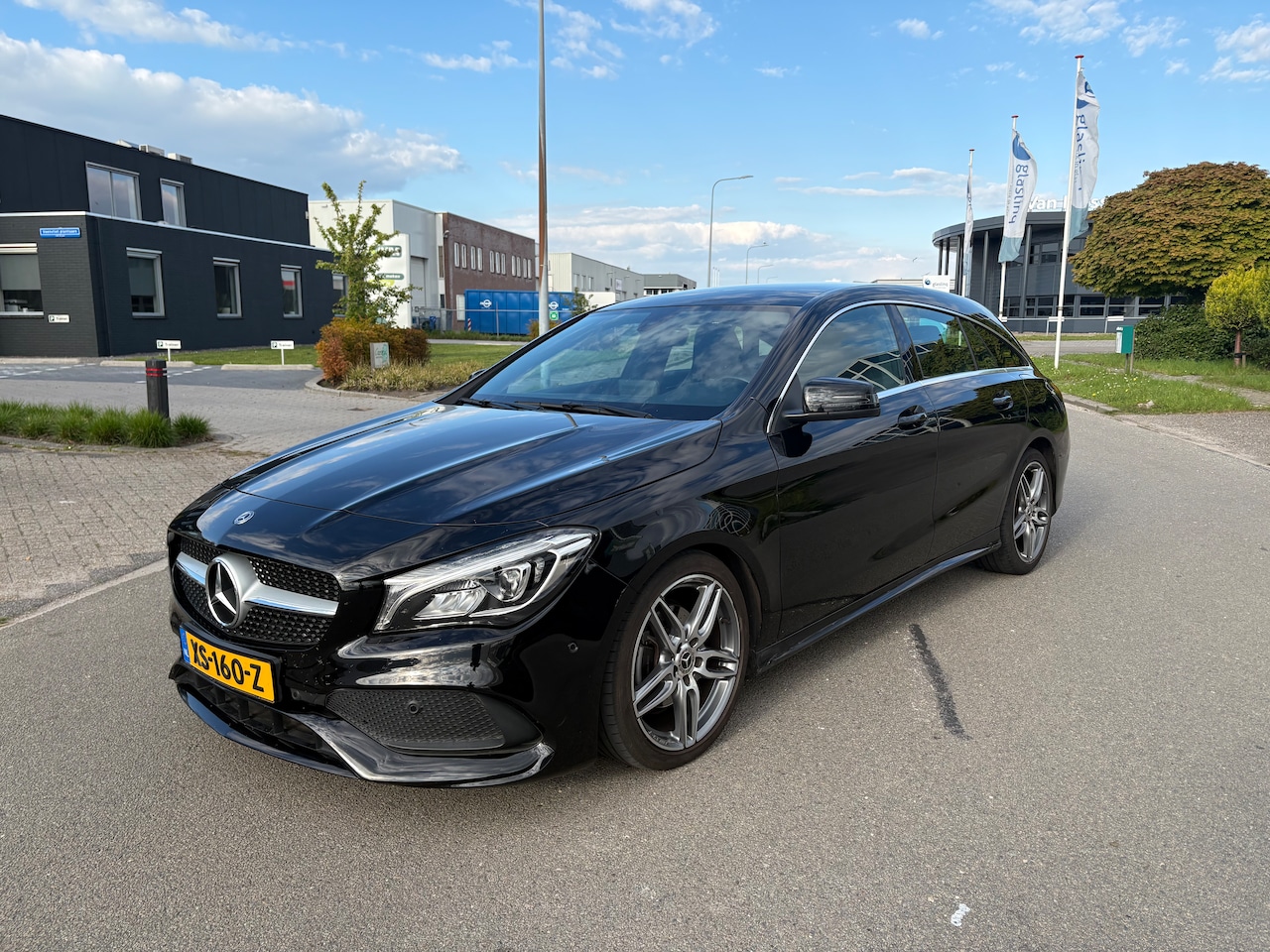 Mercedes-Benz CLA-klasse Shooting Brake - 180 Business Solution AMG Panorama dak Navigatie - AutoWereld.nl