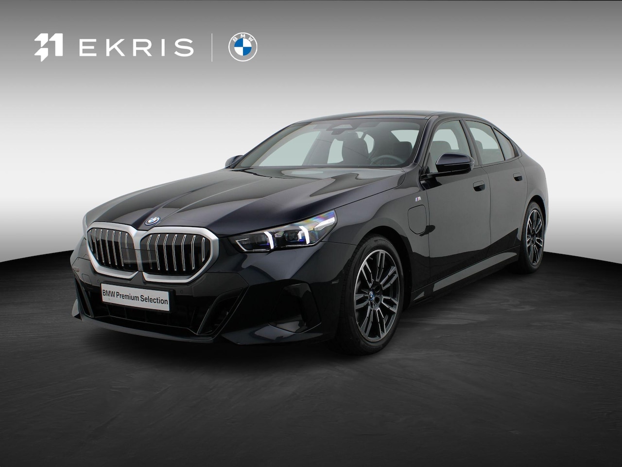 BMW 5-serie - Sedan 530e M Sportpakket | Achteruitrijcamera | Driving Assistant | 19" | Lentevoordeel - AutoWereld.nl