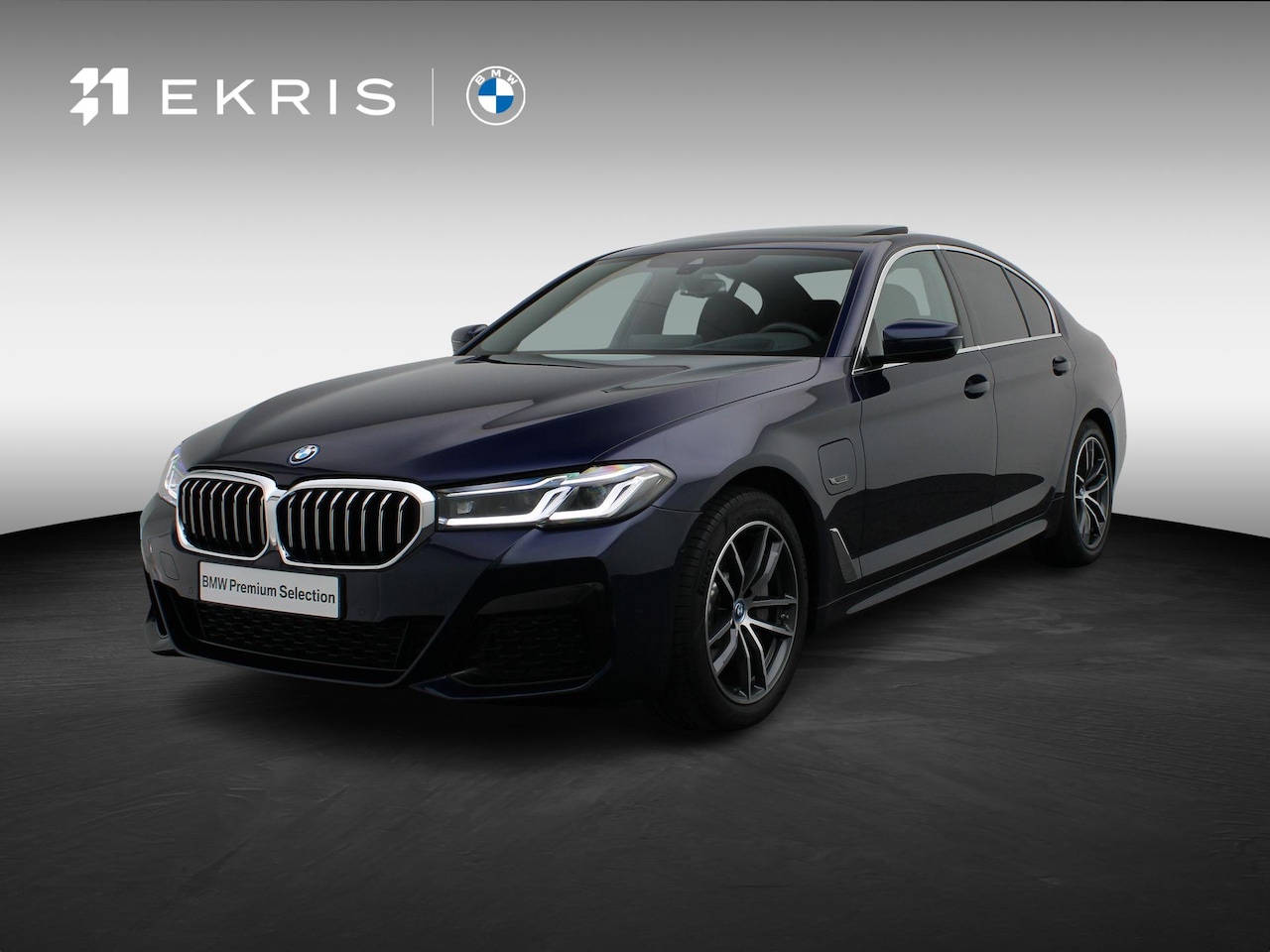 BMW 5-serie - Sedan 530e High Executive | M Sportpakket | Parking Pack| Stuurwielrand Verwarmd | Schuifd - AutoWereld.nl