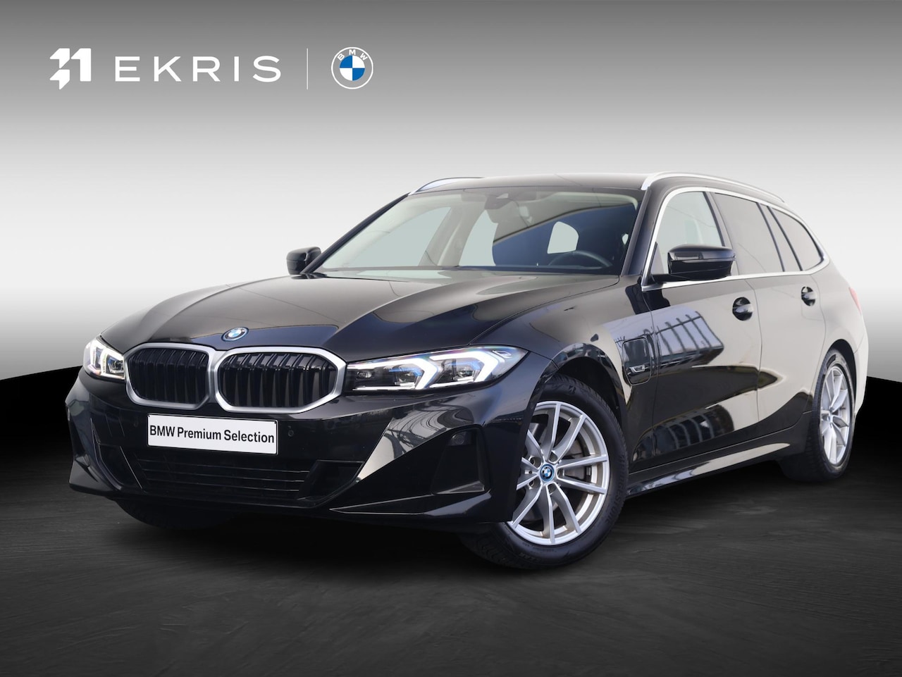 BMW 3-serie Touring - 320e Achteruitrijcamera/ Stoelverwarming/ Cruise Control/ HiFi/ Sportstoelen / Lentevoorde - AutoWereld.nl