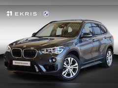 BMW X1 - sDrive18i High Executive | Elektrisch Glazen Panorama-dak | Voorstoelen Verwarmd | Elektri