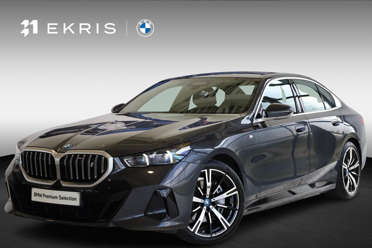 BMW i5 - Sedan eDrive40 | M Sport | Glazen Panoramadak | Trekhaak Elektrisch | 20" M Sterspaak | St - AutoWereld.nl