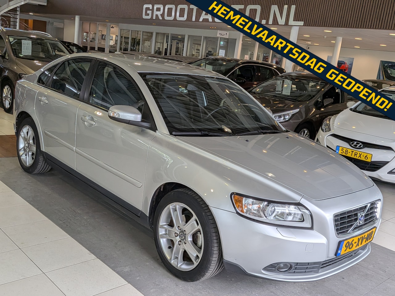 Volvo S40 - 1.8 Edition II 1e Eigenaar, Dealer Onderhouden, Airco, Trekhaak, Cruise Control, Stuurbekr - AutoWereld.nl