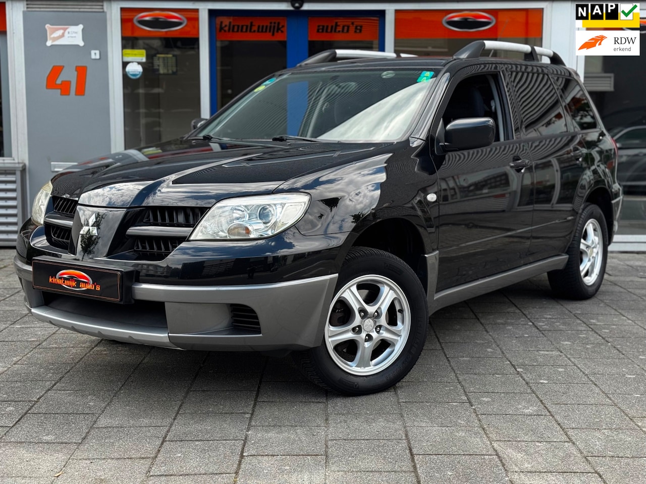 Mitsubishi Outlander Sport - 2.0 Invite+ Airco Trekhaak LM - AutoWereld.nl