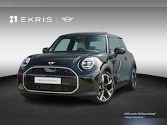 MINI Cooper S - 3-deurs | Favoured Uitvoering | Pakket XL | Harman Kardon | Driving Assistant Professional