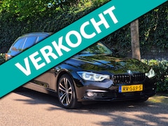 BMW 3-serie Touring - 320i LCI Apple CarPlay Adaptieve Cruise Camera Sport Stoelen KeyLess Lm Velgen Corporate L