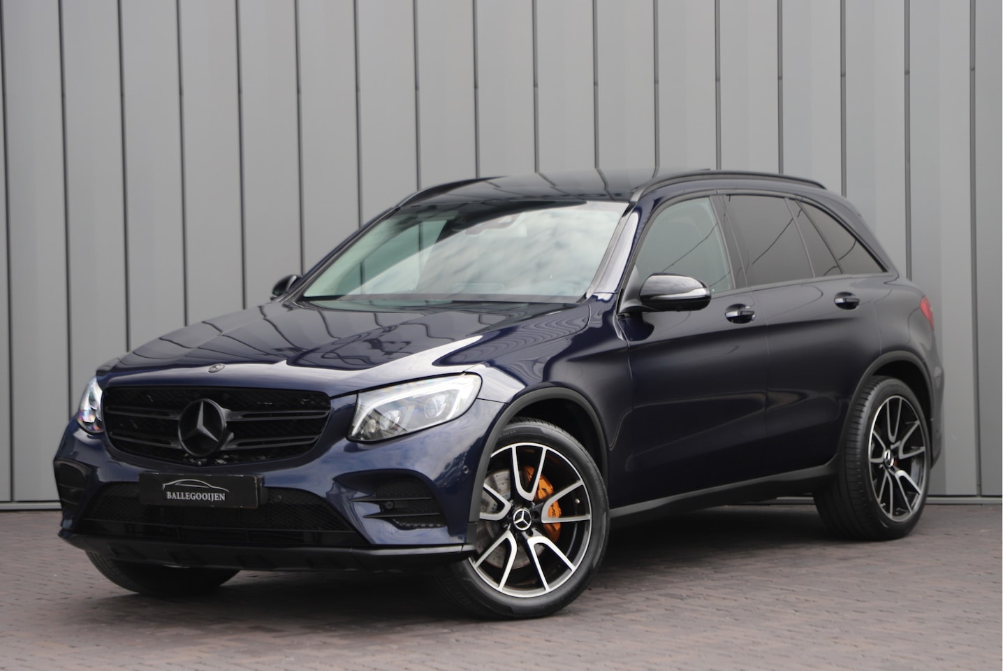 Mercedes-Benz GLC-klasse - 350e AMG 4-Matic | 320PK | Luchtvering | Pano | Burmester | Keyless | Memory | Sfeerverlic - AutoWereld.nl