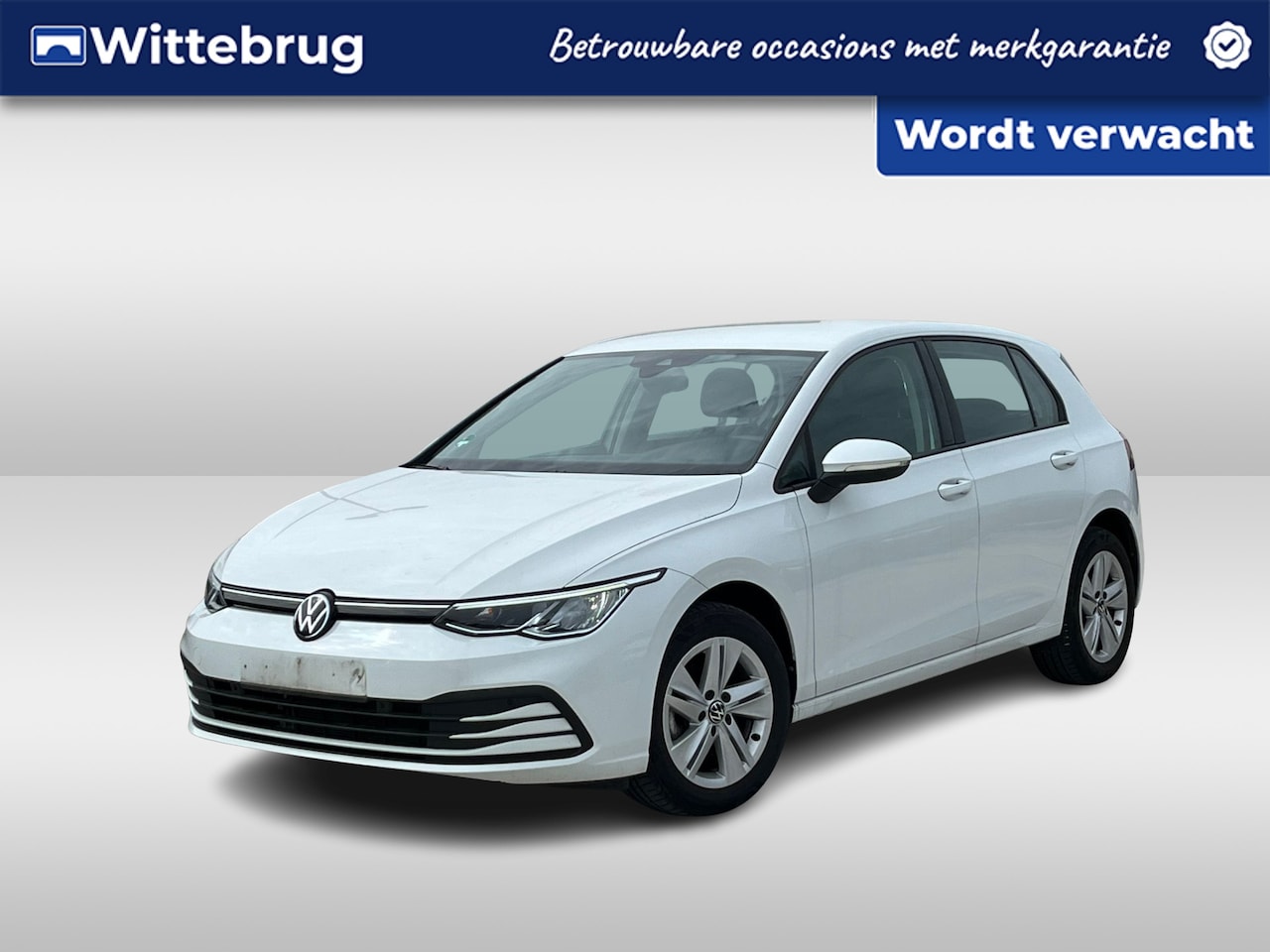 Volkswagen Golf - 1.0 eTSI 110PK Life Business / Stuur + Stoelverwarming / Parkeersensoren V+A / LED / Trave - AutoWereld.nl