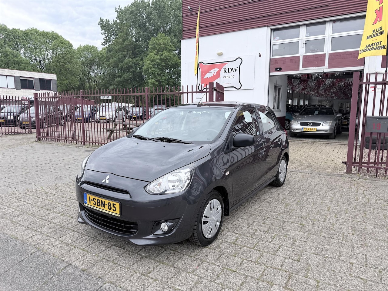 Mitsubishi Space Star - 1.0 MIVEC Stop & Go Inform - AutoWereld.nl