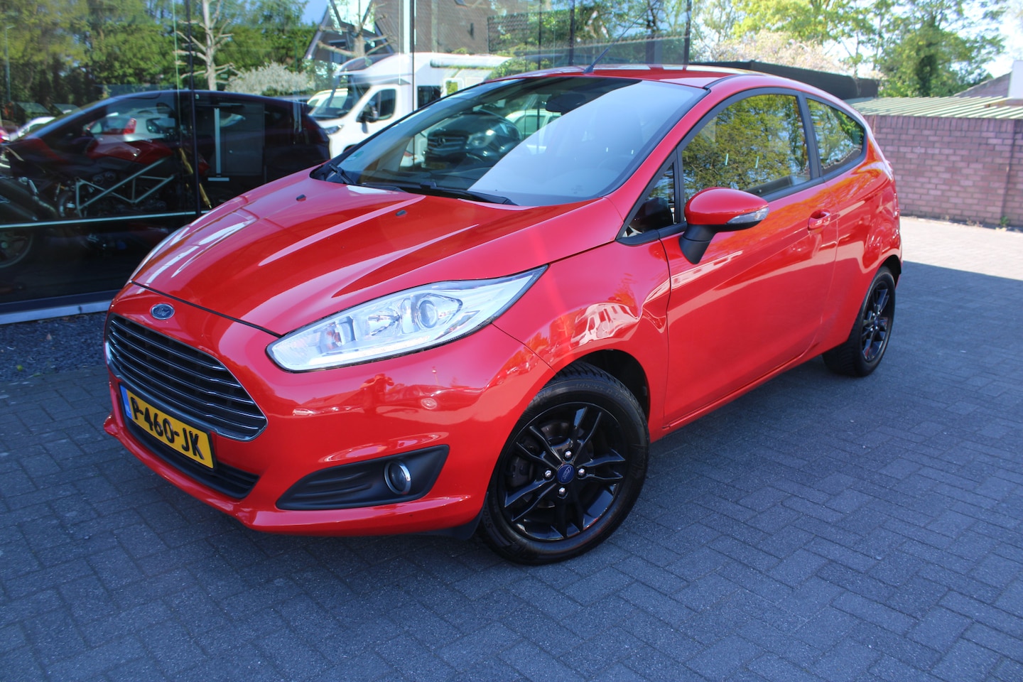 Ford Fiesta - 1.25 stoel en voorruit verwarming airco - AutoWereld.nl