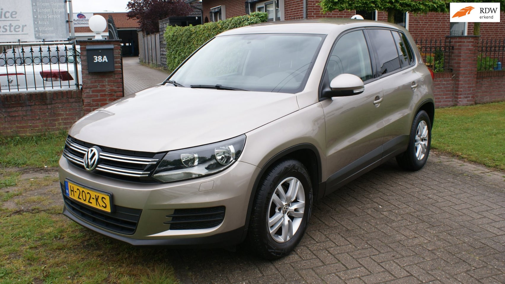 Volkswagen Tiguan - 1.4 TSI Sport&Style - AutoWereld.nl