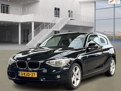BMW 1-serie - 114i Upgrade Edition NAVI PSENSOR LEDER CRUISE 2 X SLEUTELS