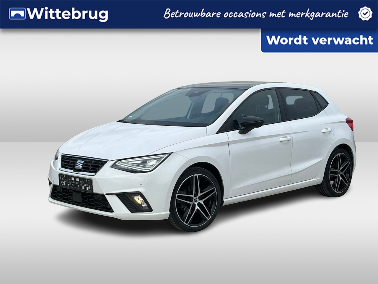 SEAT Ibiza - 1.0 TSI FR 110pk Digital Cockpit / Panoramadak / App-connect / Parkeersensoren / Full-LED - AutoWereld.nl