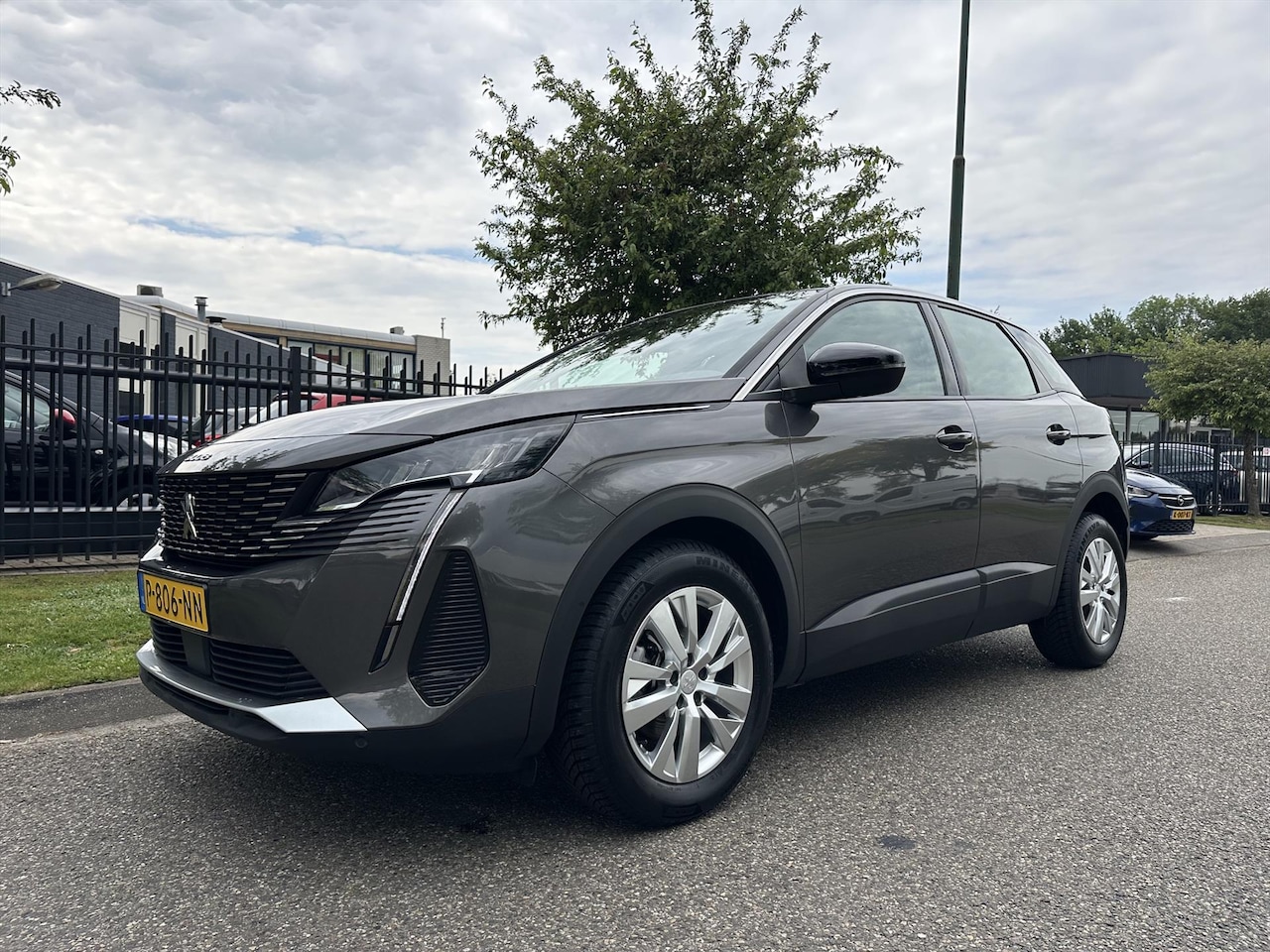 Peugeot 3008 - 1.2 PureTech 130pk S&S Allure Pack Business Multi Media - AutoWereld.nl