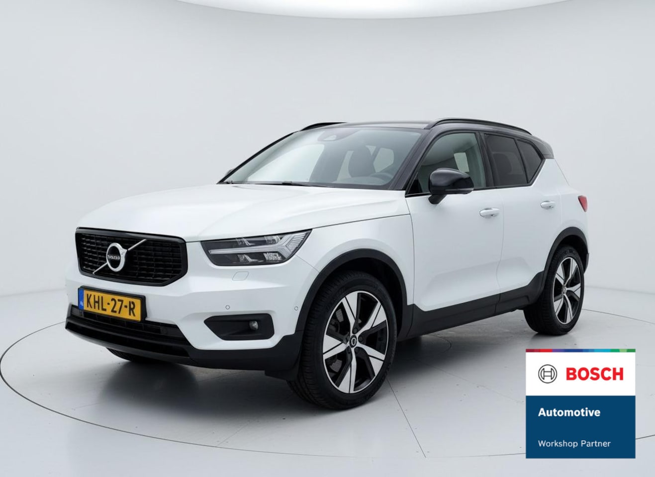 Volvo XC40 - 1.5 T4 Recharge R-Design MEMORY SEAT - TREKHAAK - CRUISE - AutoWereld.nl