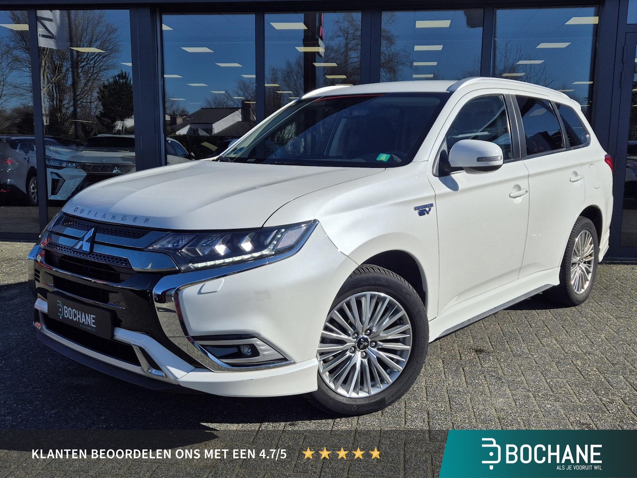 Mitsubishi Outlander - 2.4 PHEV Pure+ | Camera | All seasonbanden | - AutoWereld.nl