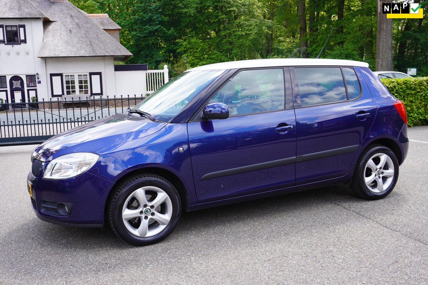 Skoda Fabia - 1.4-16V Tour Pro Airco Navi Trekhaak Dealer onderhouden - AutoWereld.nl
