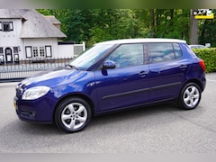 Skoda Fabia - 1.4-16V Tour Pro Airco Navi Trekhaak Dealer onderhouden