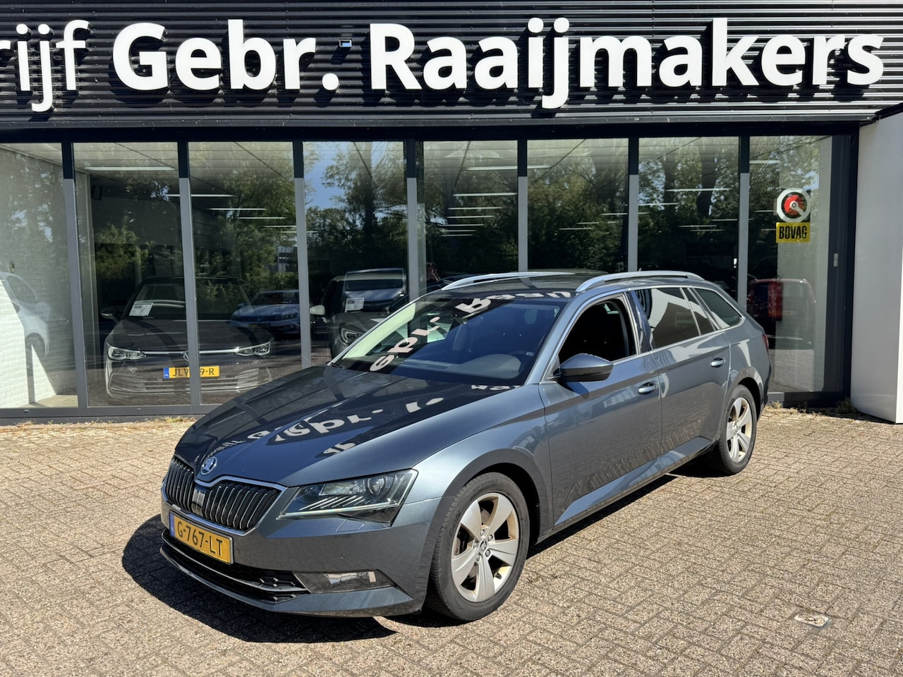 Skoda Superb Combi - 2.0 TDI Business Edition*Leder*Xenon*navi* - AutoWereld.nl