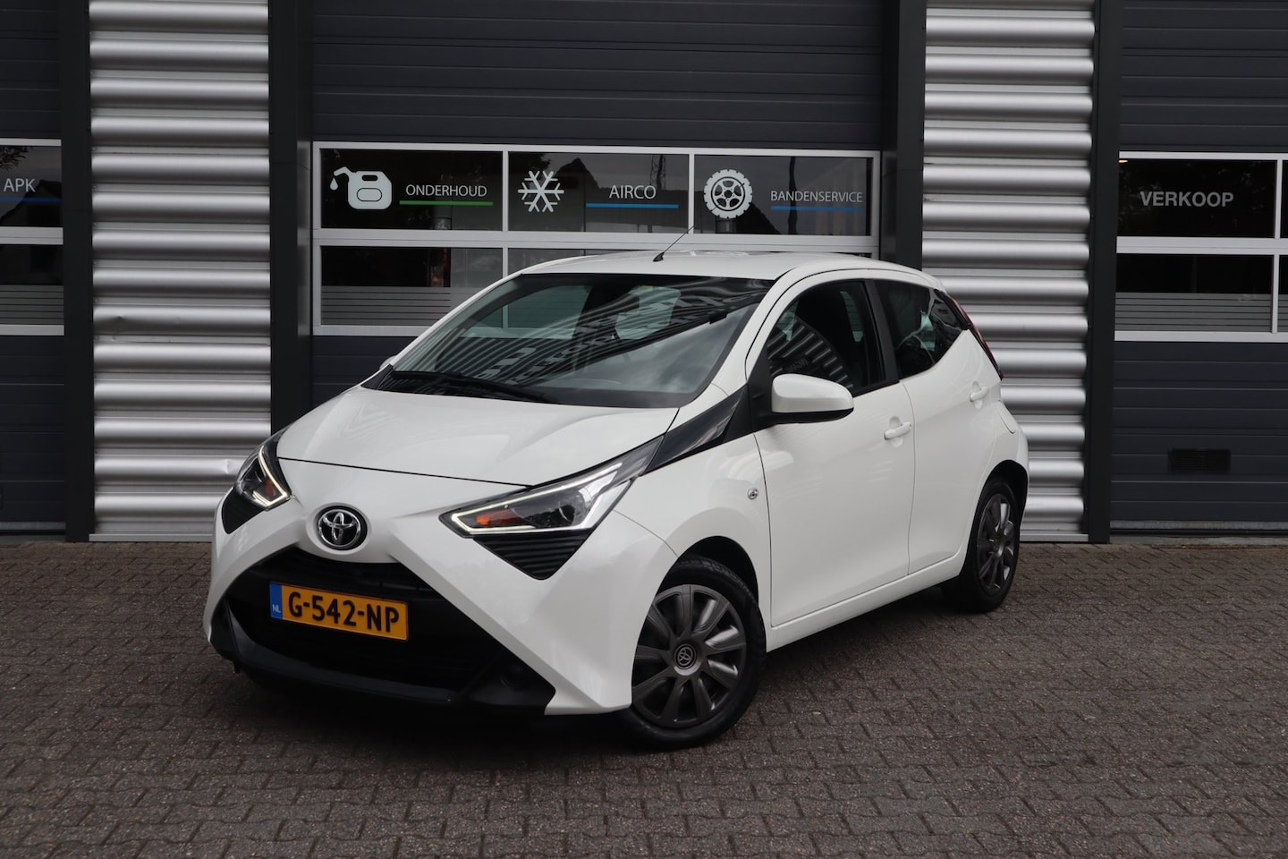 Toyota Aygo X - 1.0 VVT-i x-play limited - AutoWereld.nl