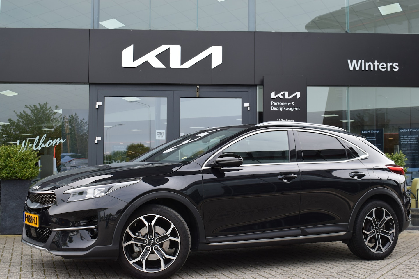 Kia XCeed - 1.0 T-GDi Black Edition | Schuif-Kanteldak | Stoel & Stuurverwarming | JBL Audio | Elektri - AutoWereld.nl