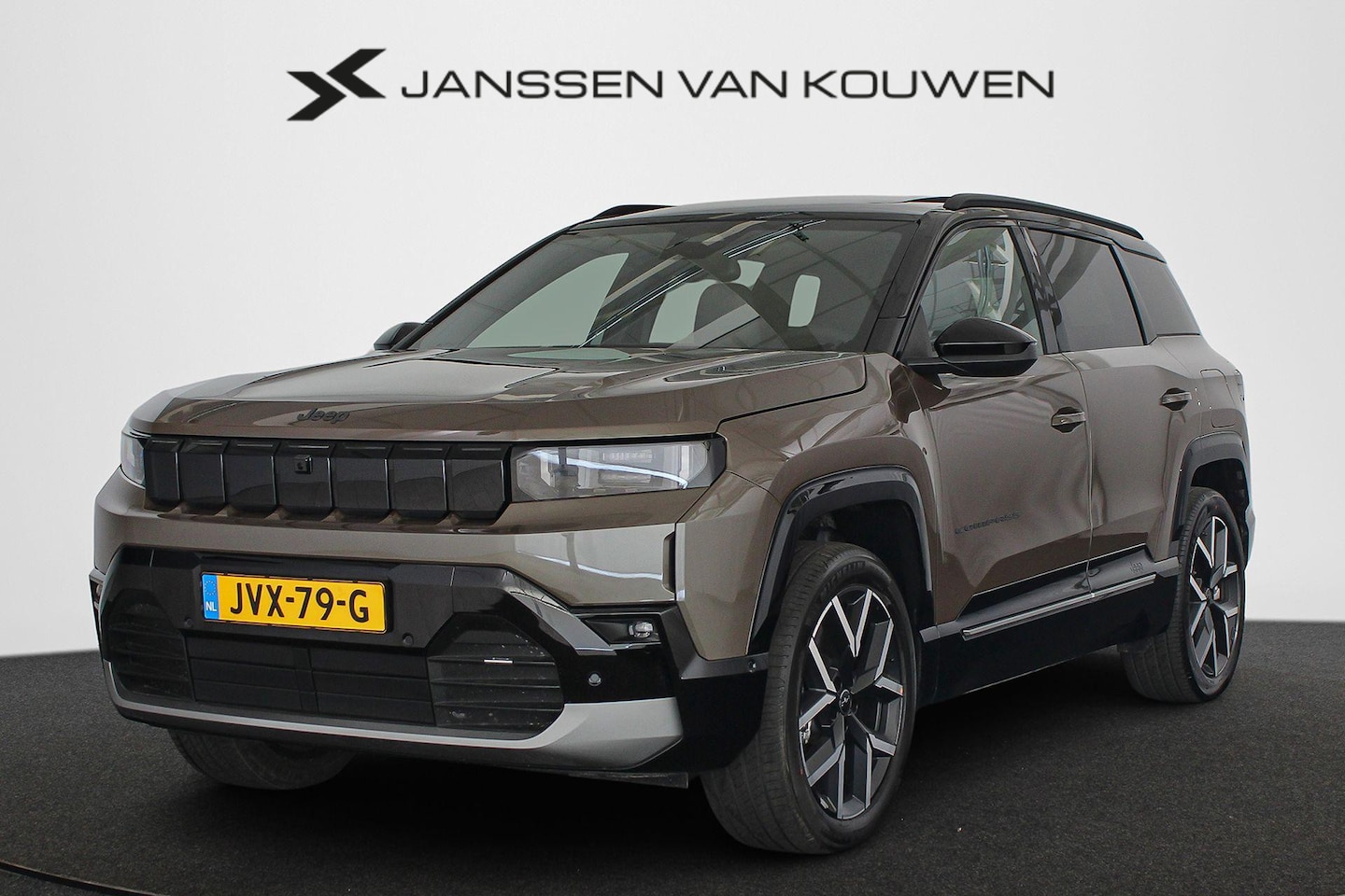 Jeep Compass - First Edition 74 kWh Massage Stoelventilatie Schuif-/Kanteldak - AutoWereld.nl