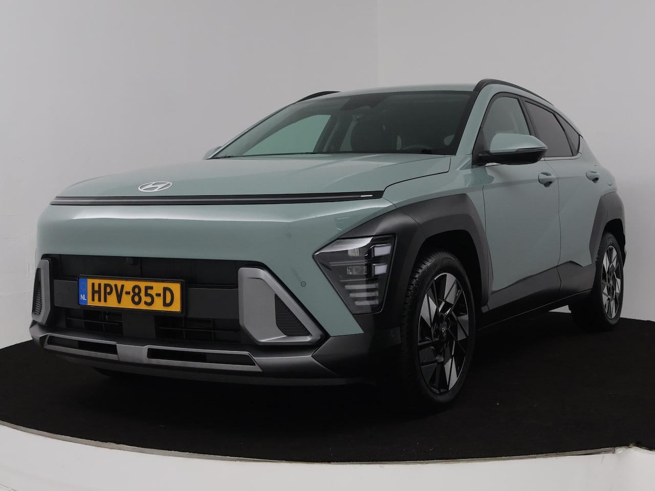 Hyundai Kona - 1.6 GDI HEV Premium | Leder int. | Stoelverwarming & ventilatie | 360 Camera - AutoWereld.nl
