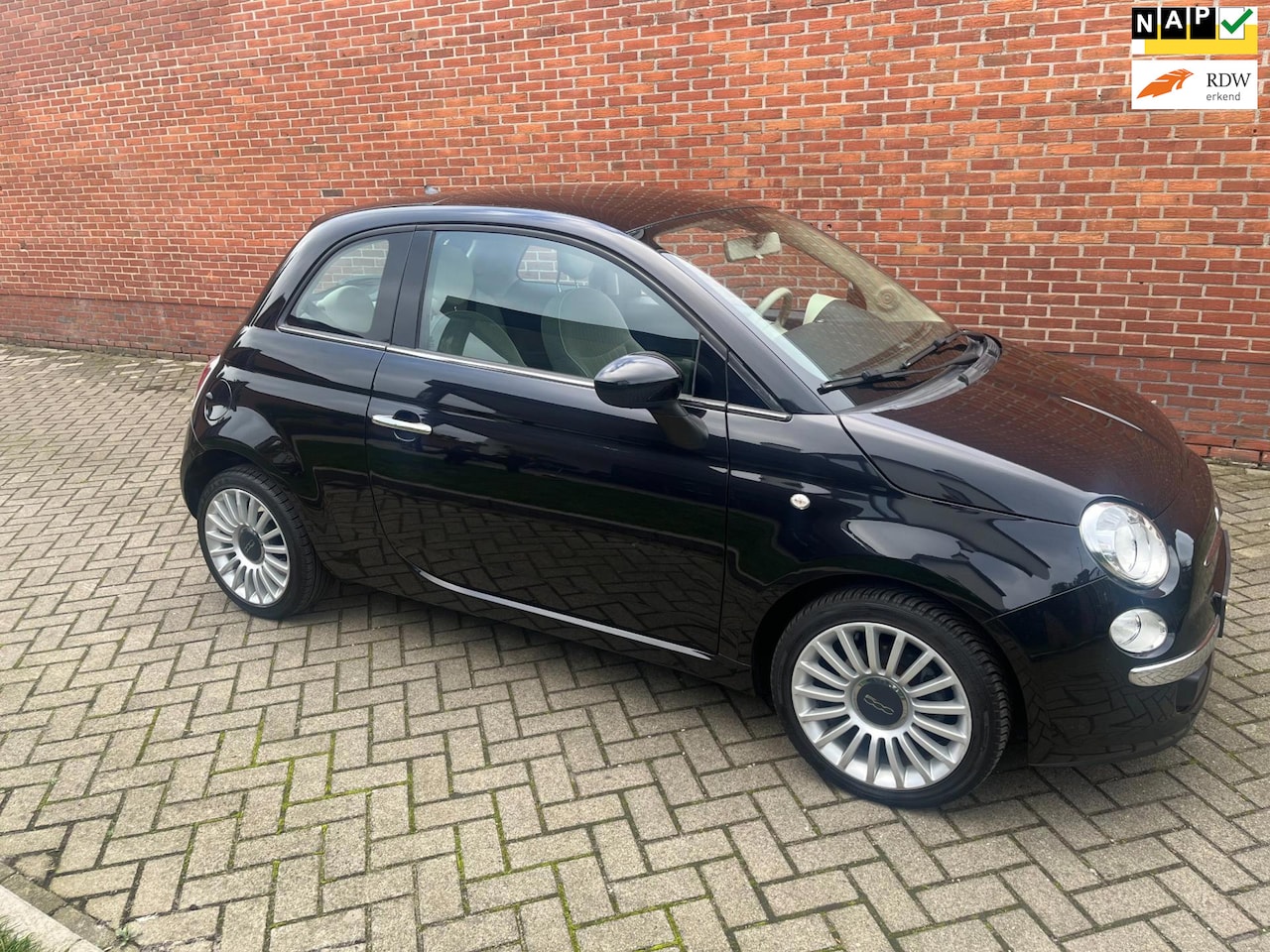 Fiat 500 - 0.9 TwinAir Lounge Airco Pano 16inch - AutoWereld.nl