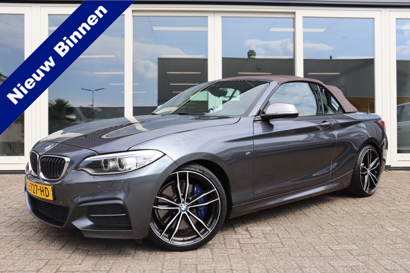 BMW 2-serie Cabrio - M235i xDrive Centennial High Executive M235i xDrive Centennial High Executive, Cruise Control, Airco, Apple Carplay, Camera, Navi - AutoWereld.nl