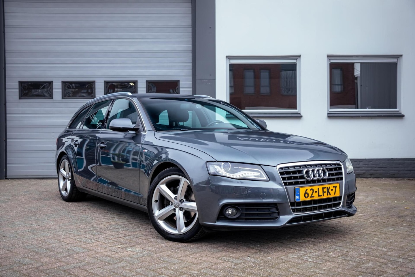 Audi A4 Avant - 2.0 TFSI S-Line|Dealeronderhouden|Trekhaak|Xenon|PDC|Half-Leder|Navigatie - AutoWereld.nl