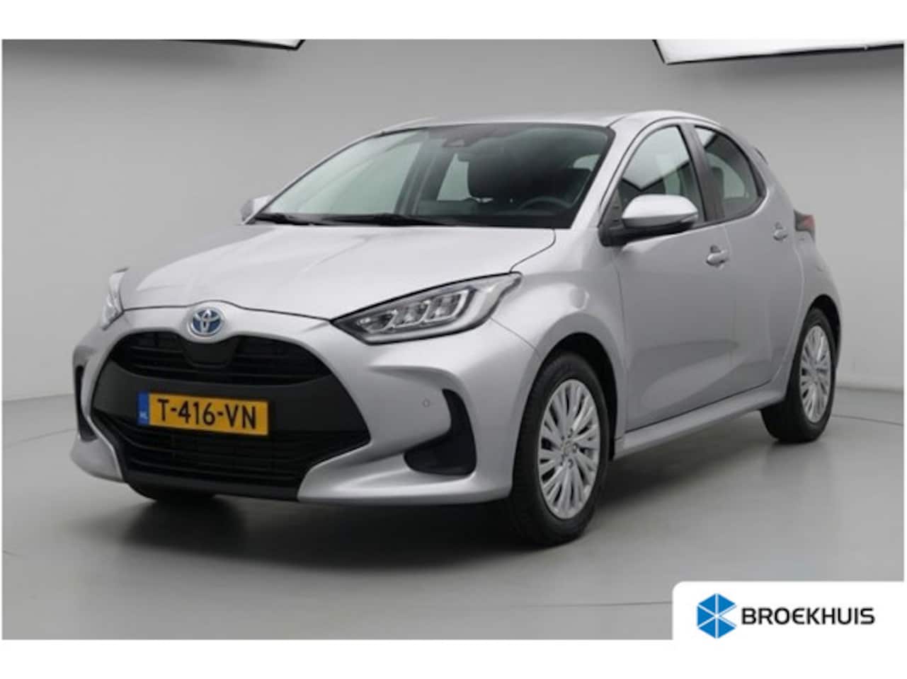 Toyota Yaris - 1.5 VVT-i Active | Dealer Onderhouden! | Navi By App | Cruise Adaptive | Camera | DAB | Ai - AutoWereld.nl