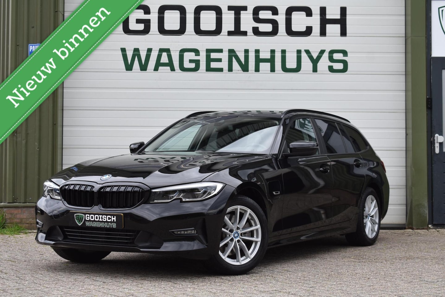 BMW 3-serie Touring - 320e Business Edition Plus | Leder | Laserlight | - AutoWereld.nl