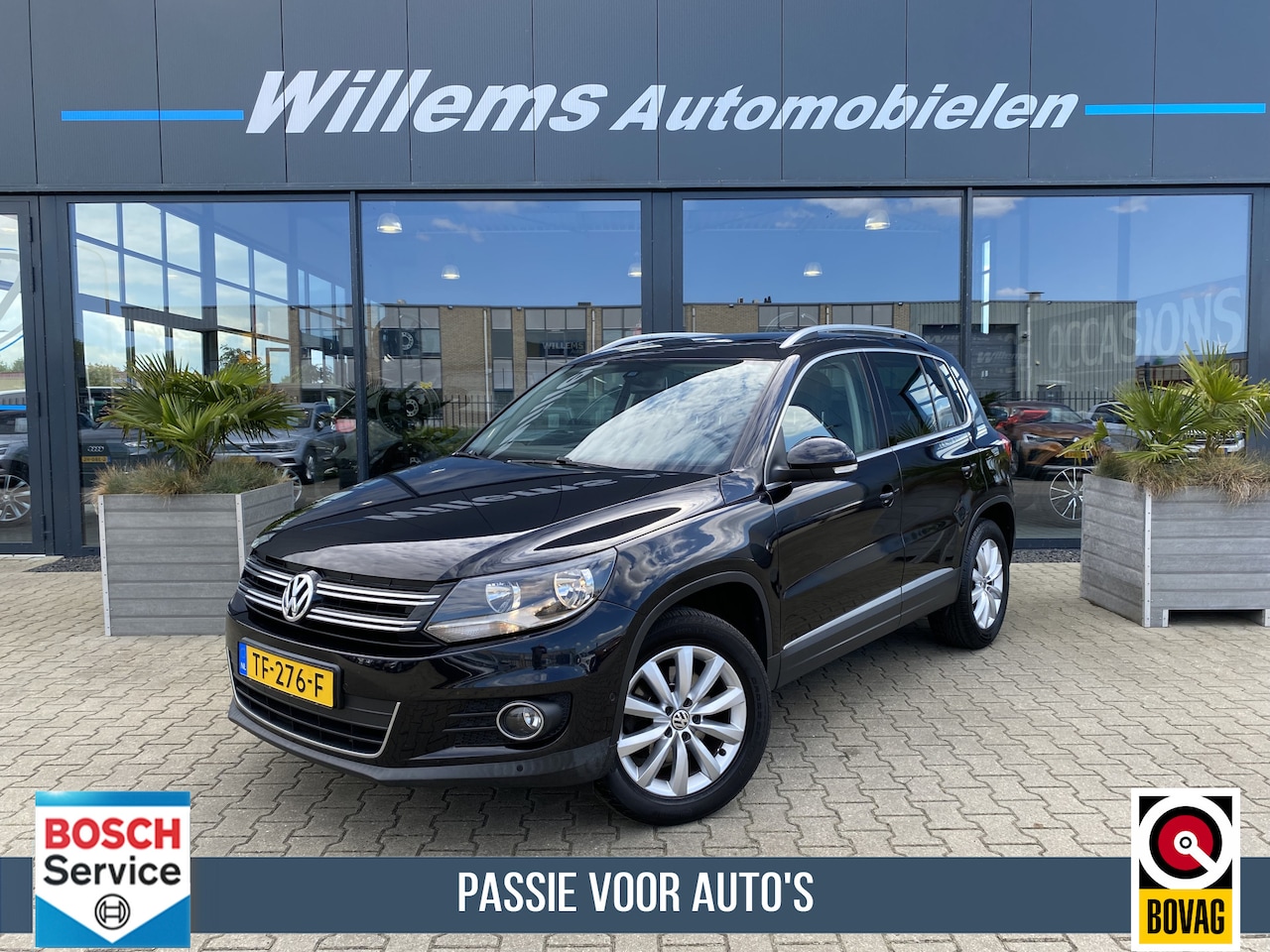 Volkswagen Tiguan - 1.4 TSI Sport&Style R-line Edition Panodak , Trekhaak, Leder - AutoWereld.nl