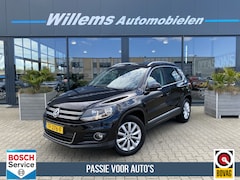 Volkswagen Tiguan - 1.4 TSI Sport&Style R-line Edition Panodak , Trekhaak, Leder