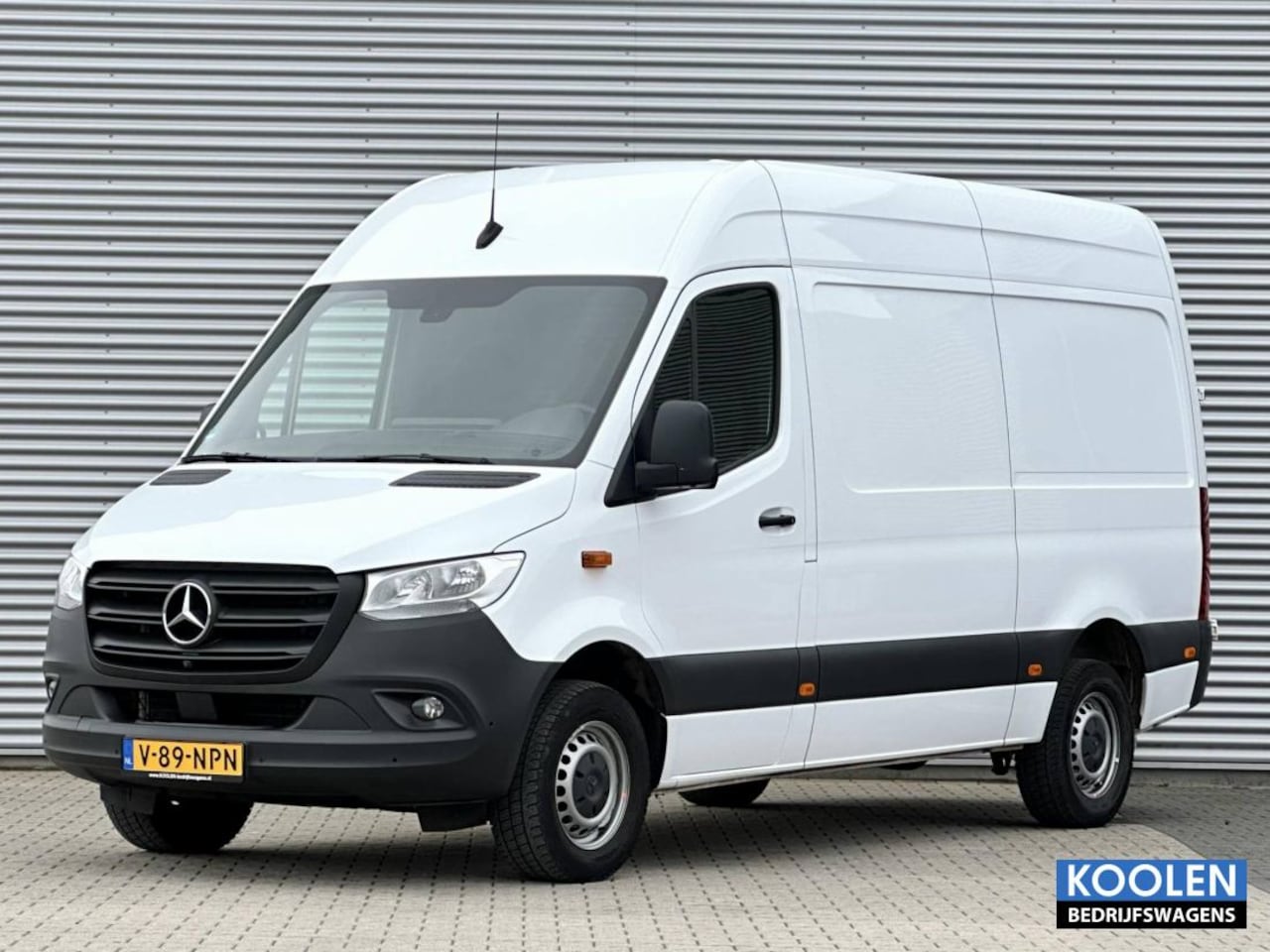 Mercedes-Benz Sprinter - 317 CDI L2H2 navi/camera/aut/mf stuur - AutoWereld.nl