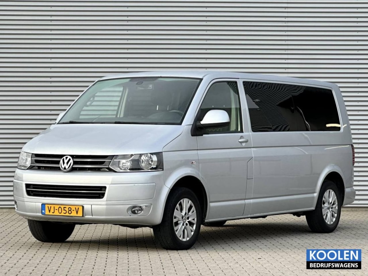 Volkswagen Transporter - 2.0 TDI L2H1 Extra lang Automaat|navi|camera - AutoWereld.nl