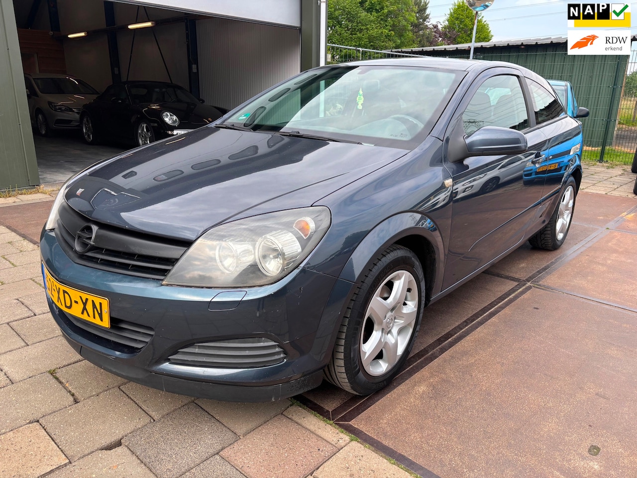 Opel Astra GTC - 1.6 Edition 1.6 Edition - AutoWereld.nl