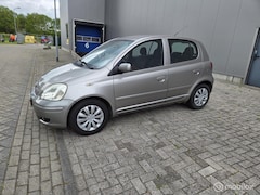 Toyota Yaris - 1.3 VVT-i