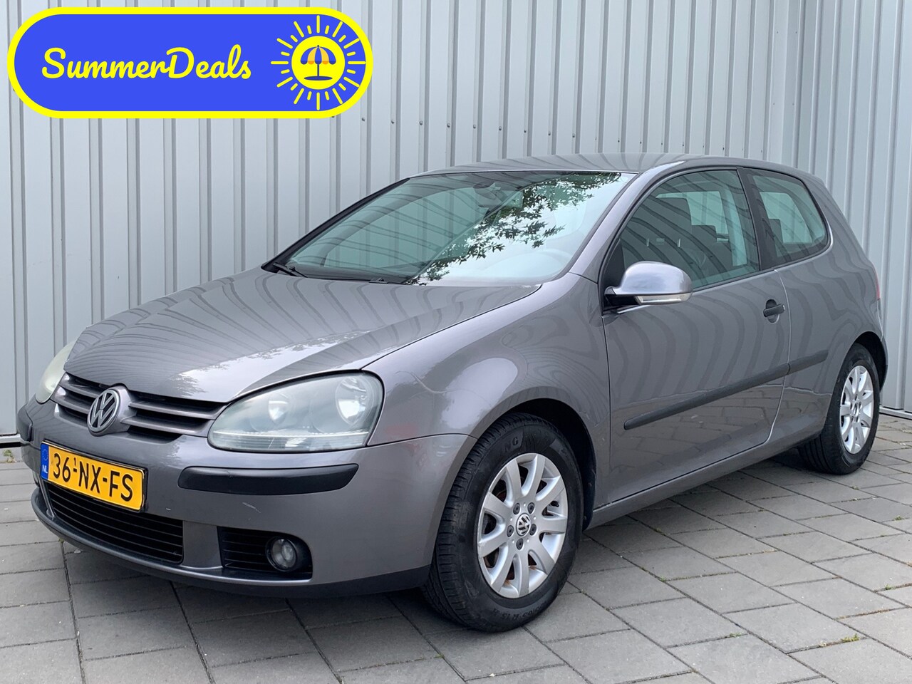 Volkswagen Golf - 1.6 FSI Comfortline|Nieuwe Apk|Airco| - AutoWereld.nl