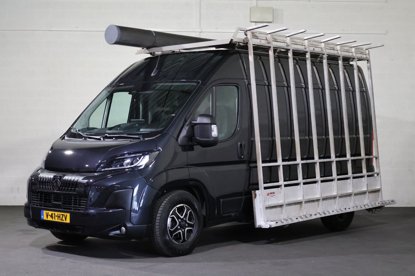 Peugeot Boxer - 2.2 BlueHDi 180pk Automaat Glasresteel - AutoWereld.nl