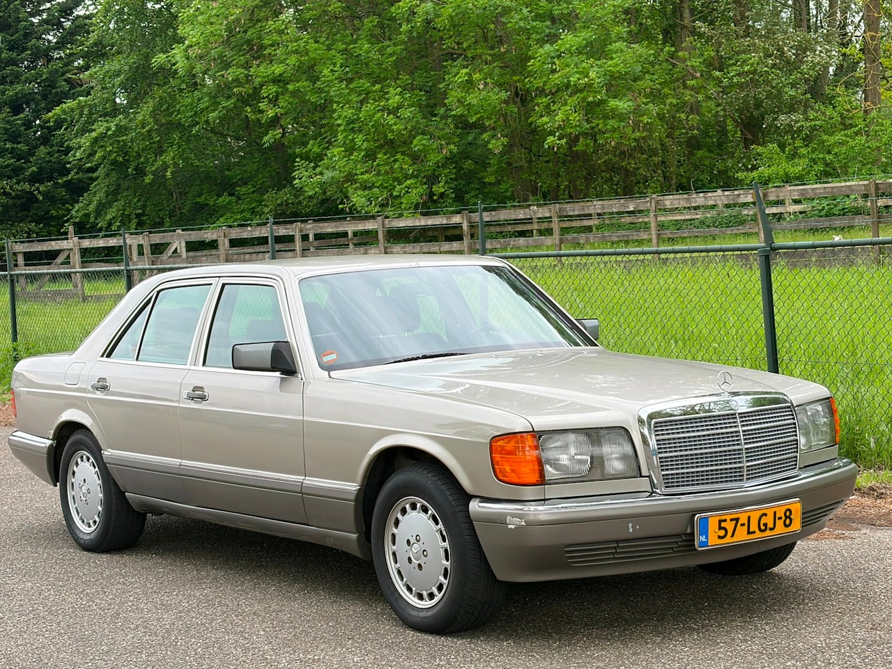 Mercedes-Benz S-klasse - 300 SE bj1985 /Automaat/ - AutoWereld.nl