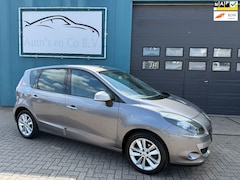 Renault Scénic - 1.6 Celsium Navigatie Clima Cruise Nw model 17" Lm velgen Trekhaak NL auto NAP Distributie